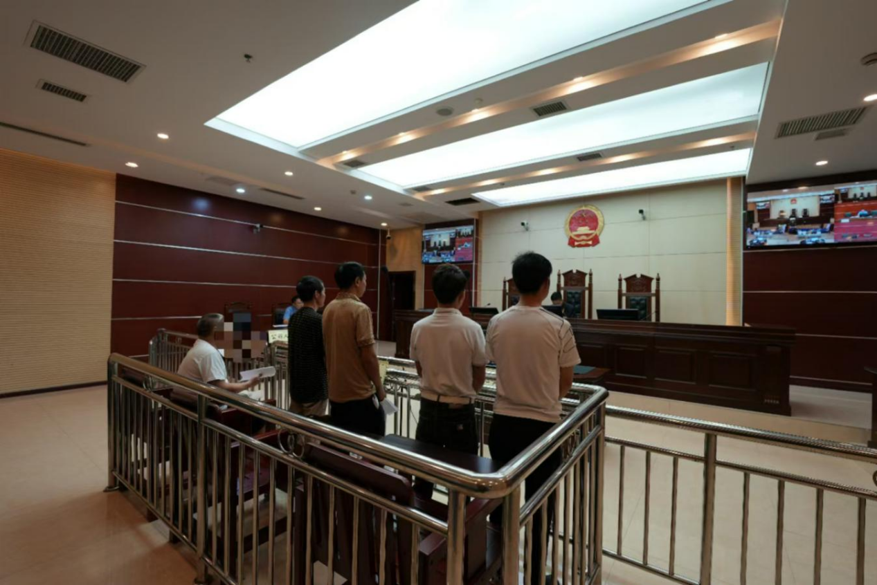 圖1 開(kāi)庭審理現(xiàn)場(chǎng).png