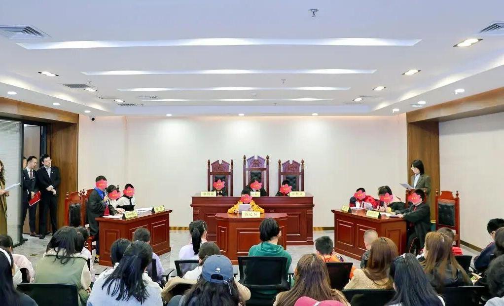 預(yù)防校園霸凌模擬法庭“家庭游戲”成長營在貴陽觀山湖舉辦