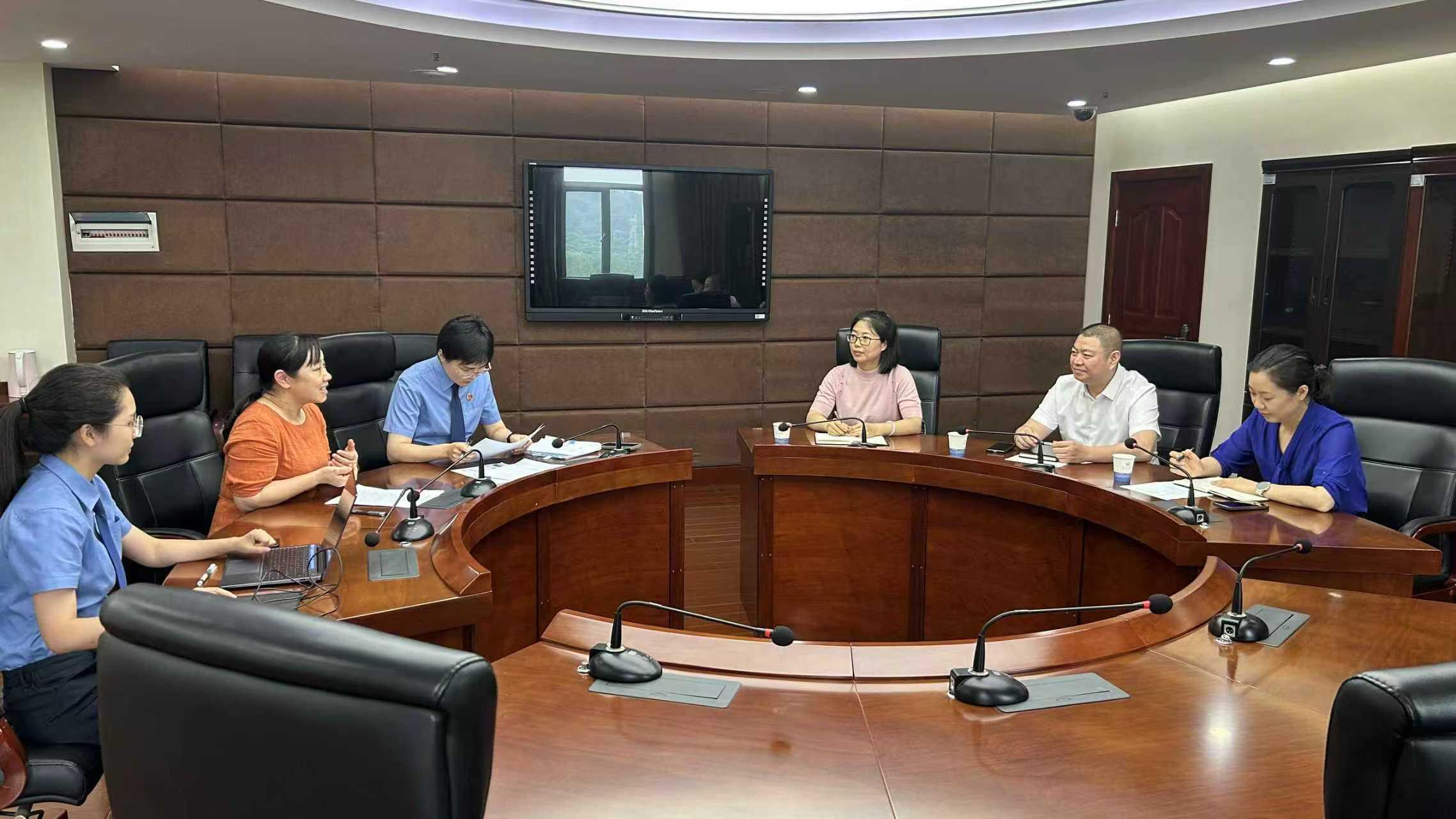 b7d0cc240615085a81a031378389e7d7.jpg b7d0cc240615085a81a031378389e7d7.jpg